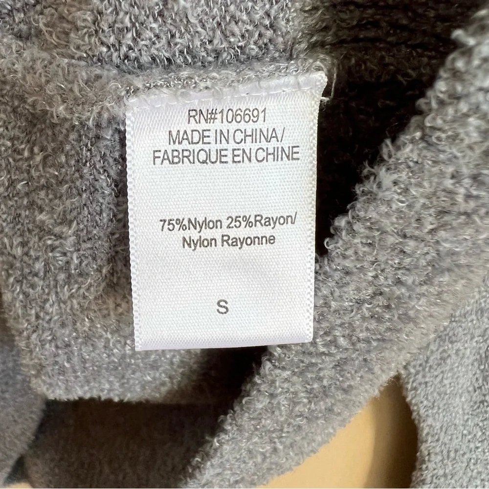 YOUNG FABULOUS & BROKE soft cozy hoodie in size small with kangaroo pocket - Picture 5 of 5